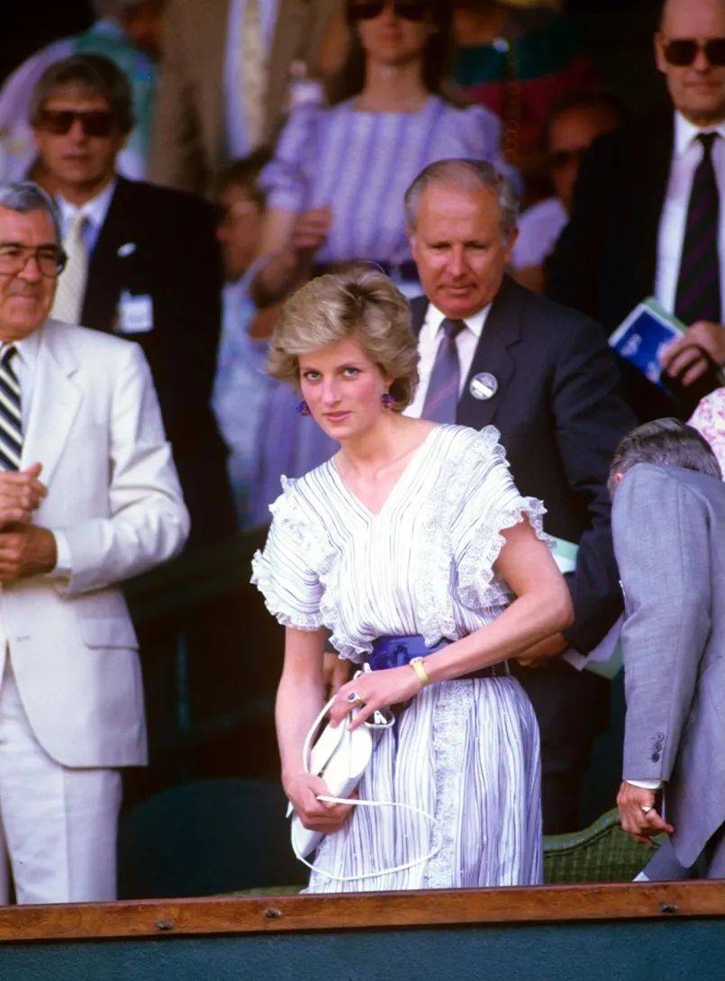 这一现象引 这一现象引